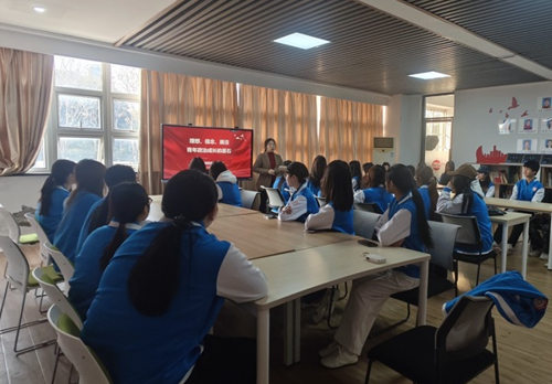 财经与物流管理学院开展廉洁教育专题党课