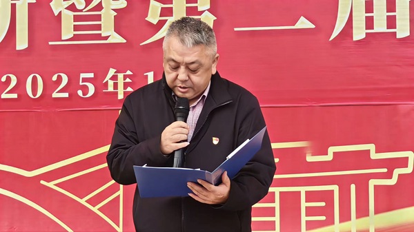 电子信息工程学院举行“春风策马至，少年正归来”主题升旗仪式