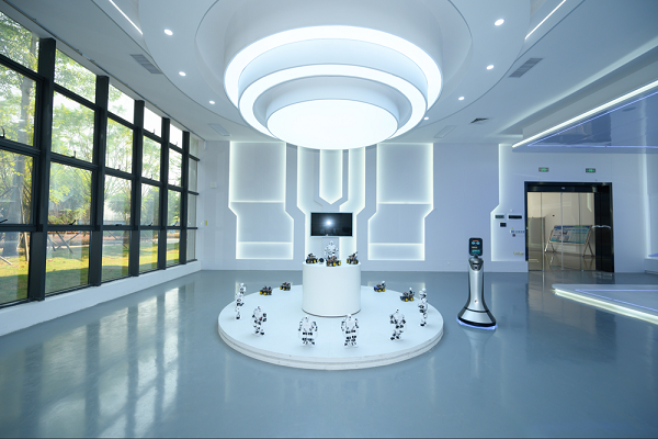 “云物大智”技术应用实训室实景图