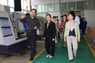 全国政协常委、民革中央副主席，民革中央妇女和青年工作委员会主任钮小明视察我院