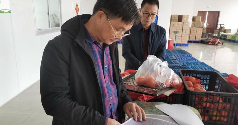 校领导带队调研beat365官网食堂食材供应商