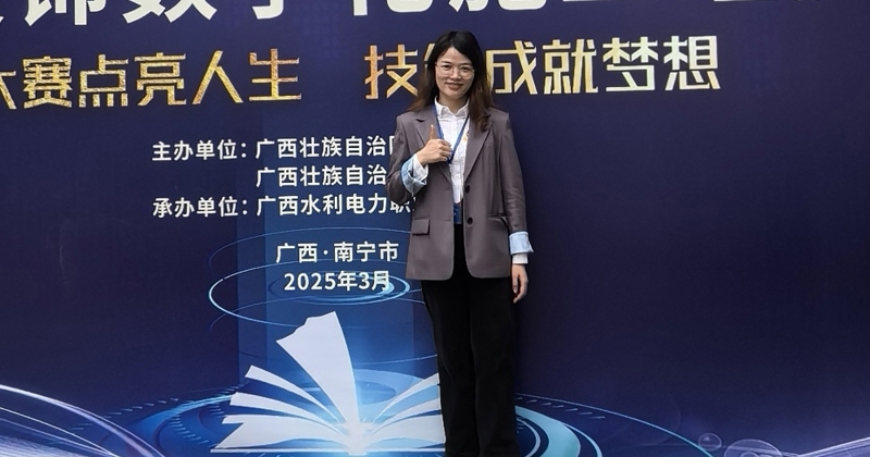 【勤廉榜样】勤廉铸师魂 匠心育英才——记艺术学院建筑装饰工程技术专业负责人、专任教师黄小铁