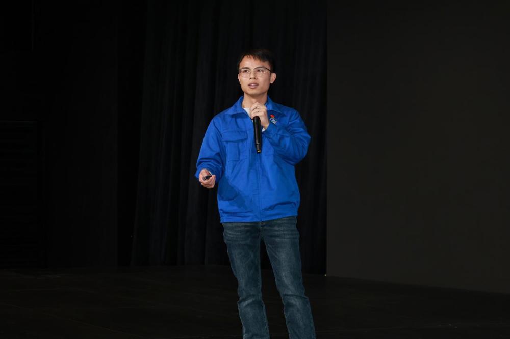 新能源汽车未来技术发展专题报告 上通五能源驱动专家 覃中正