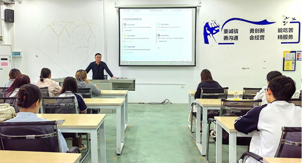 贸易与旅游管理学院举行大学生文明素养提升工程启动仪式