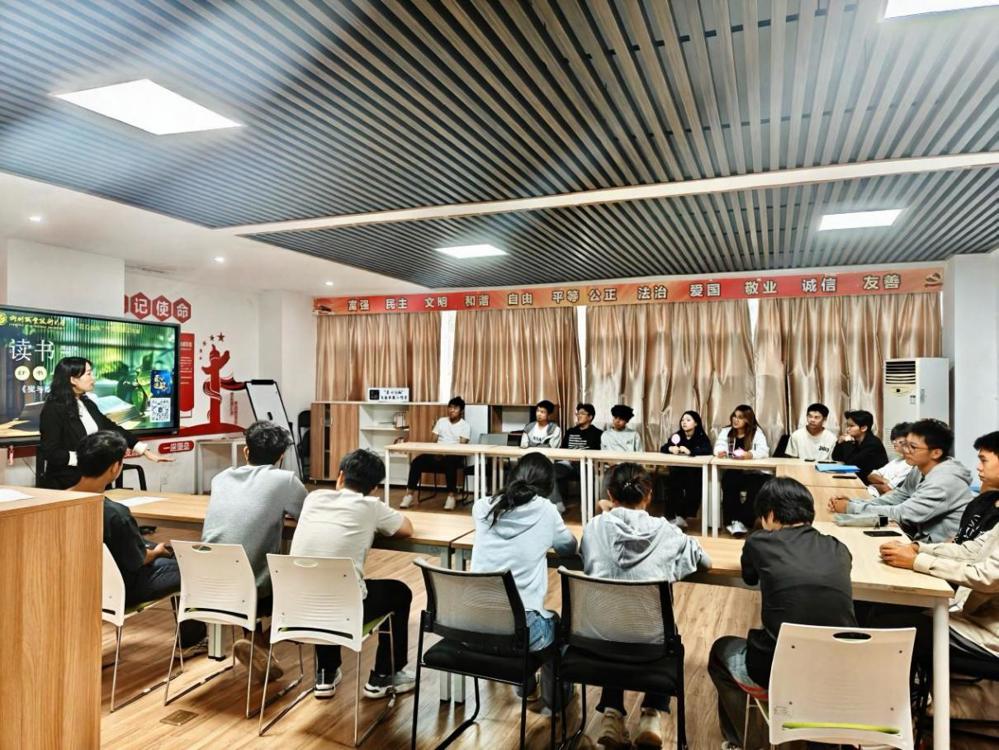 a6cbe07533f0b72a8ad4b48a07050298