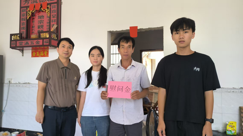 72f6771ad9e64039aeecf44edac142de