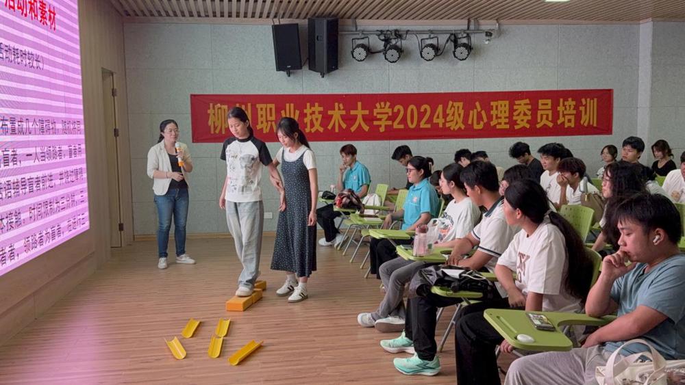 506D60B3F84D5B92D16369A2EF94CF77