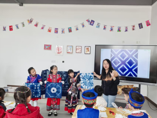 艺术学院承接柳州市铸牢中华民族共同体意识作品展开幕式“非遗体验课”环节