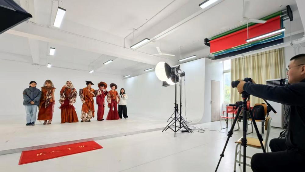 白棚实训实景图